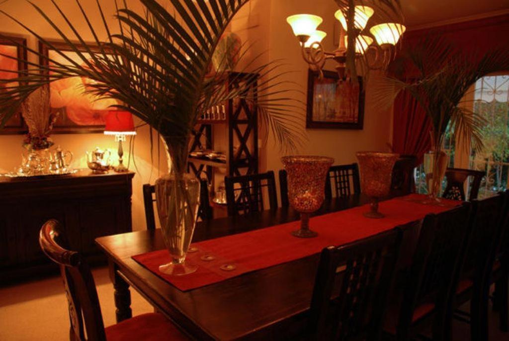 Sir Harveys Bed And Breakfast Durban Bagian luar foto